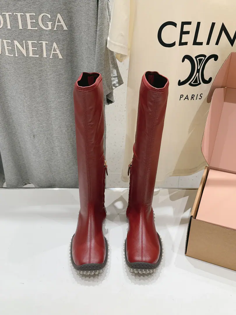 🏧𝐌𝐢𝐮𝐌𝐢𝐮/Mu Mu Xiu Dong's new boots are too strong👢The cabinet is new. Original top-level pure manual💃🏽The Thin Legs.. The fabric is imported with ballistic materials. I'll put my foot in the skin. Original version to open Size35-39 [40Do it.]
