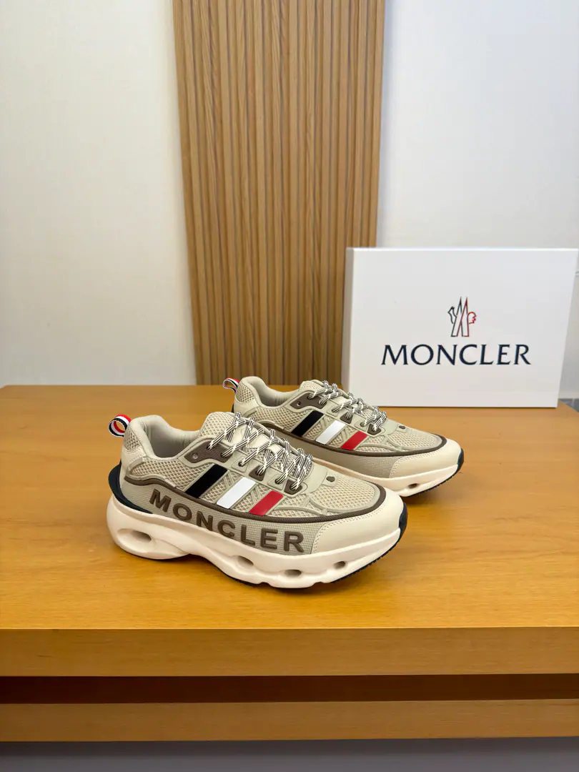 【MONCLER】- You're welcome.(- No, no, no.) High-end quality Original List·Leisure sports shoes Shoe.: 🔝Napa Skin., The branded high-wire net sails..- It's a plastic brand.logoTotem process, Shoe tongue..Air pressure brandlogo, Back up..Brandweaves Uchi.: Brand canvas. Otsumi!: It's so light.TPUBubbles·Rubber. Double-coloured base Super-high-quality control.·- I'm doing a little work.: Highlight(High-end·- How expensive.·Slot) Size: 39-44（38, 45, Make a reservation.)·MC0126
