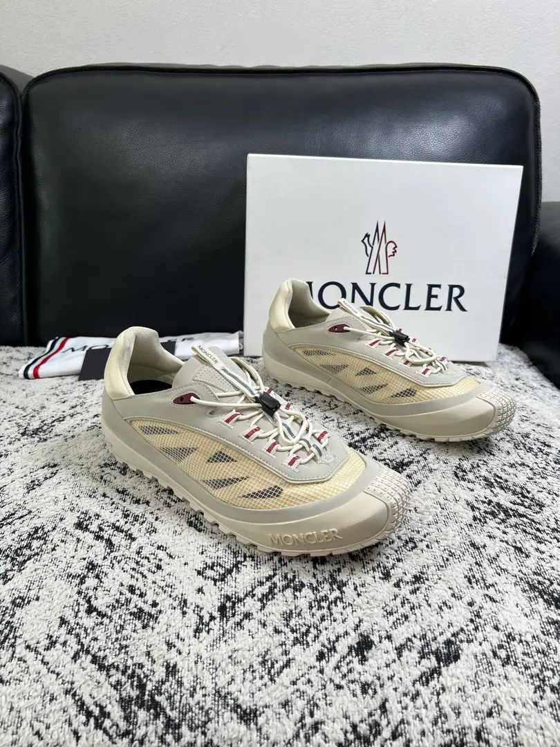 MONCLER High Quality Top-level craft - No, no, no. New cabinet., The original plant was equipped with Italian imported cattle and pasta., High-quality complex integration process, I'll put air in the skin of the imported watered cow. Shoes under the sole.: The original factory is super comfortable with the original base., The original factory manifest., Codes 39-44（Make a reservation. 38 45）