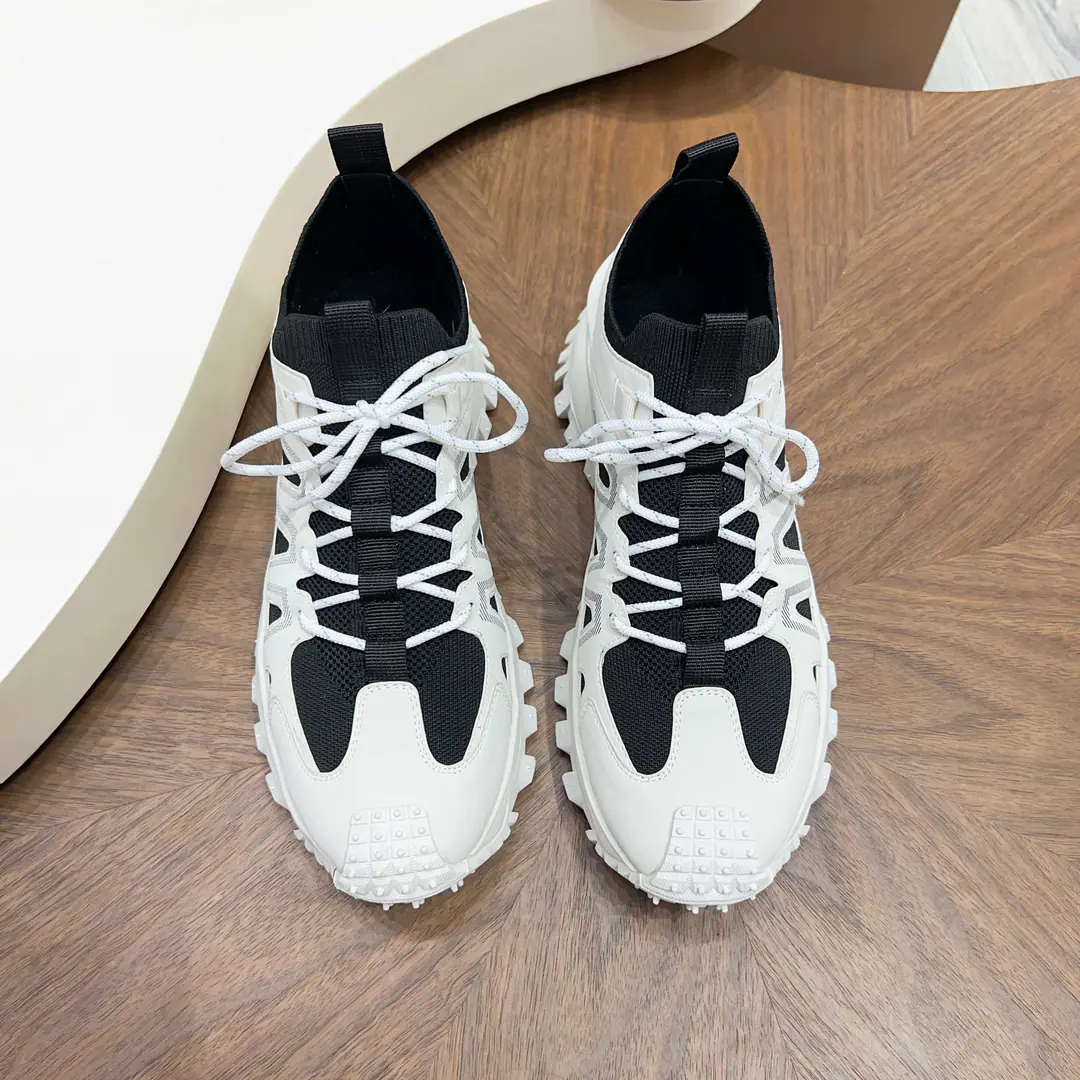 Moncler- No, no, no. - Men's shoes.,Import gas vents, Chlorbutyl rubber The various materials are made together., Shoes face design using shoelaces and rubber embedded, Back up.MonclerMark, BaseTPU+Rubber+High-ball rubber bubbles., Very resilient and durable., Make it more comfortable., It's worth the effort, both on the shoe and the color design.！ Size: 39-44（38 45Do it.）