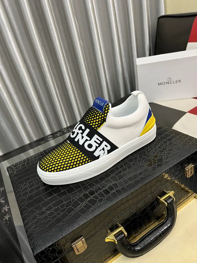 Get out of the factory.⌚️⌚️《Moncle*》The men with the thicker skins and the leisure shoes., Comfortable., Using a single import of flying technology fabric, Both innovation and innovation, Function as one with graphic details, Explanatory fashion.. BaseTPU+Rubber+High-ball rubber bubbles., Very resilient and durable., Make it more comfortable.！ Size: 38-46