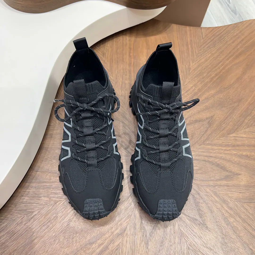 Moncler- No, no, no. - Men's shoes.,Import gas vents, Chlorbutyl rubber The various materials are made together., Shoes face design using shoelaces and rubber embedded, Back up.MonclerMark, BaseTPU+Rubber+High-ball rubber bubbles., Very resilient and durable., Make it more comfortable., It's worth the effort, both on the shoe and the color design.！ Size: 39-44（38 45Do it.）
