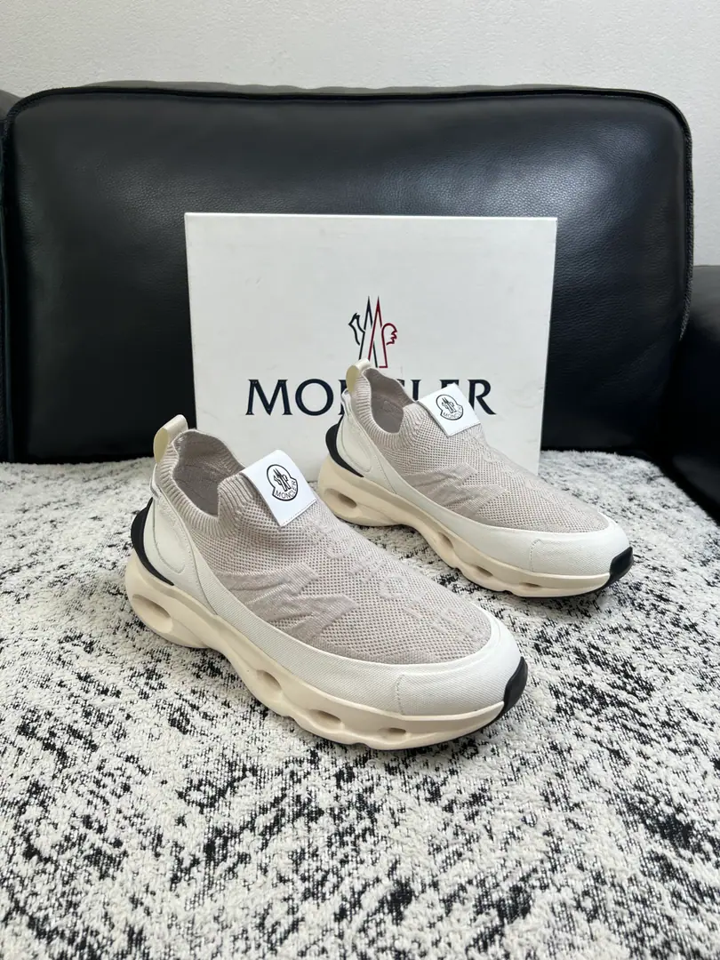 MONCLER High Quality Top-level craft - No, no, no. New cabinet., The original plant was equipped with Italian imported cattle and pasta., High-quality complex integration process, I'll put air in the skin of the imported watered cow. Shoes under the sole.: The original factory is super comfortable with the original base., The original factory manifest., Codes 39-44（Make a reservation. 38 45）