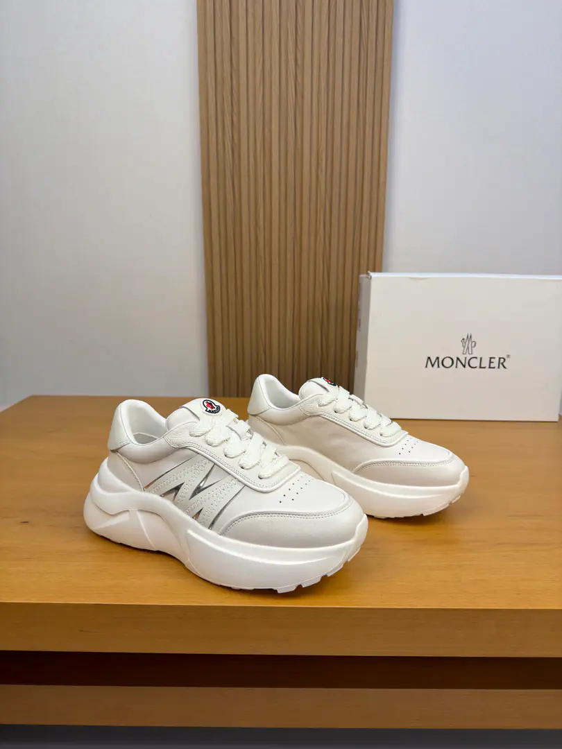 【MONCLER】- You're welcome.(- No, no, no.) High-end quality Original List·Leisure sports shoes Shoe.: 🔝Napa Skin., Skin of a stale calf., Shoes..The brand of the car.logoTotem., Shoe tongue..The brand of the car.logoModule Uchi.: Water-tied cow skin. Otsumi!: It's so light.TPUBubbles. Double-coloured base Super-high-quality control.·- I'm doing a little work.: Highlight(High-end·- How expensive.·Slot) Size: 39-44（38, 45, Make a reservation.)·MC0122