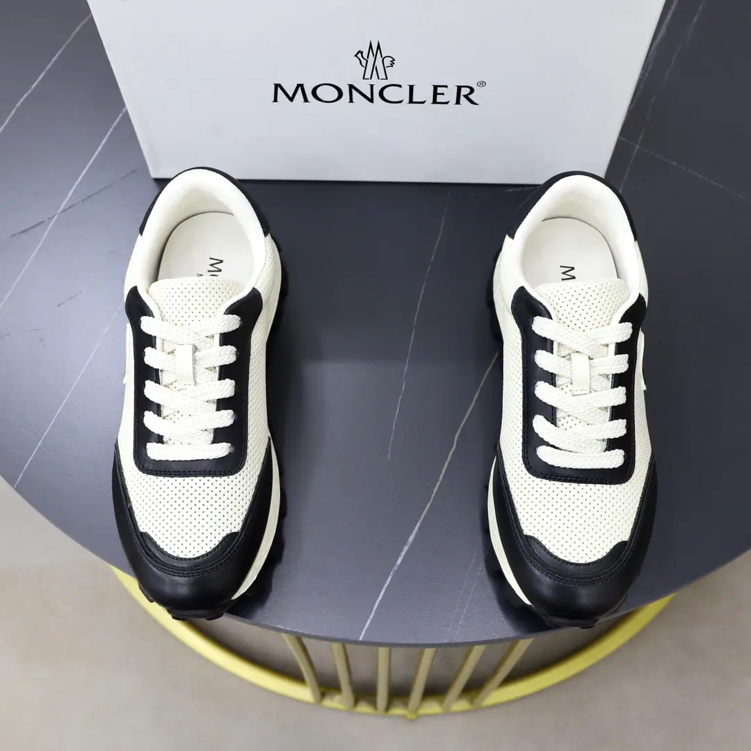 Moncler- No, no, no. - Men's shoes.,Import gas vents, Chlorbutyl rubber The various materials are made together., Shoes face design using shoelaces and rubber embedded, Back up.MonclerMark, BaseTPU+Rubber+High-ball rubber bubbles., Very resilient and durable., Make it more comfortable., It's worth the effort, both on the shoe and the color design.！ Size: 39-44（38 45Do it.）