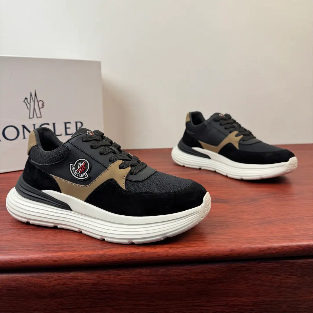 Moncler/- No, no, no. A man's new sneakers. This sneakers is on the fabric net., Fly-and-frozen-and-frozen-and-feat-and-skin-and-shoe-and-shoe-and-shoe-and-skin-and-skin-and-skin-and-skin-and-skin-and-skin-and-skin-and-skin-and-skin-and-skin-and-skin-and-skin-and-skin-and-skin-and-skin-and-skin-and-skin-and-skin-and-skin., Sides are marked.logoRubber badge., It echoes the shoe-teleton embroidery logo., The back of the heel is branded.logoLetter Details, A combination of soft rubber sluice-resistant grinding-down-breathing-down-the-ground--, The leather fabric is mixed inside., The logo, the cow's skin and foot., I'm just gonna go up and get some air.！Full packaged dustproof bags！ Size: 39-40-41-42-43-44 Standard leather shoe size.（38/45You're not going to back off.）