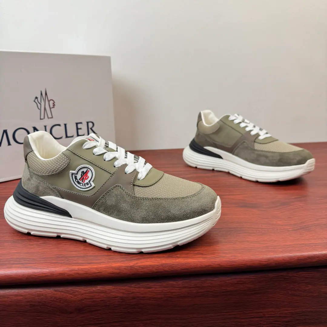 Moncler/- No, no, no. A man's new sneakers. This sneakers is on the fabric net., Fly-and-frozen-and-frozen-and-feat-and-skin-and-shoe-and-shoe-and-shoe-and-skin-and-skin-and-skin-and-skin-and-skin-and-skin-and-skin-and-skin-and-skin-and-skin-and-skin-and-skin-and-skin-and-skin-and-skin-and-skin-and-skin-and-skin-and-skin., Sides are marked.logoRubber badge., It echoes the shoe-teleton embroidery logo., The back of the heel is branded.logoLetter Details, A combination of soft rubber sluice-resistant grinding-down-breathing-down-the-ground--, The leather fabric is mixed inside., The logo, the cow's skin and foot., I'm just gonna go up and get some air.！Full packaged dustproof bags！ Size: 39-40-41-42-43-44 Standard leather shoe size.（38/45You're not going to back off.）