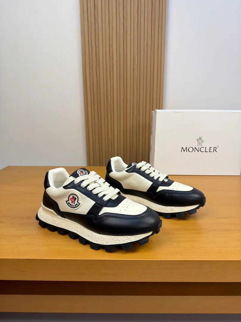 【MONCLER】Monkley.（- No, no, no.） High-end quality Original List·Leisure sports shoes Shoe.: 🔝Napa Skin., Shoe tongue..Shoes..The brand of the car.logoModule Uchi.: Brand canvas., Foot.. Water-tied cow skin. Otsumi!: It's so light.TPUBubbles. Double-coloured base Super-high-quality control.·- I'm doing a little work.: Highlight(High-end·- How expensive.·Slot) Size: 39-44（38, 45, Make a reservation.)·MC0122