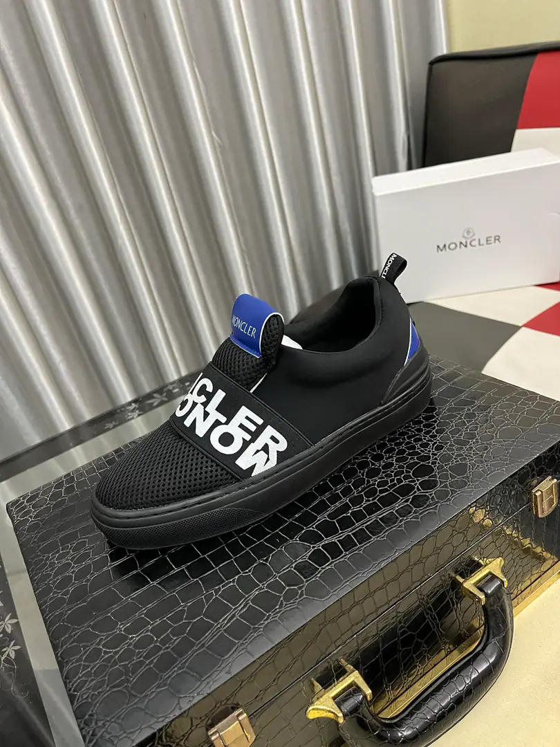 Get out of the factory.⌚️⌚️《Moncle*》The men with the thicker skins and the leisure shoes., Comfortable., Using a single import of flying technology fabric, Both innovation and innovation, Function as one with graphic details, Explanatory fashion.. BaseTPU+Rubber+High-ball rubber bubbles., Very resilient and durable., Make it more comfortable.！ Size: 38-46