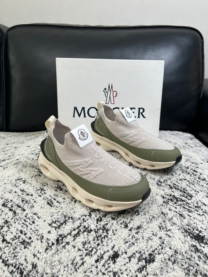 MONCLER High Quality Top-level craft - No, no, no. New cabinet., The original plant was equipped with Italian imported cattle and pasta., High-quality complex integration process, I'll put air in the skin of the imported watered cow. Shoes under the sole.: The original factory is super comfortable with the original base., The original factory manifest., Codes 39-44（Make a reservation. 38 45）