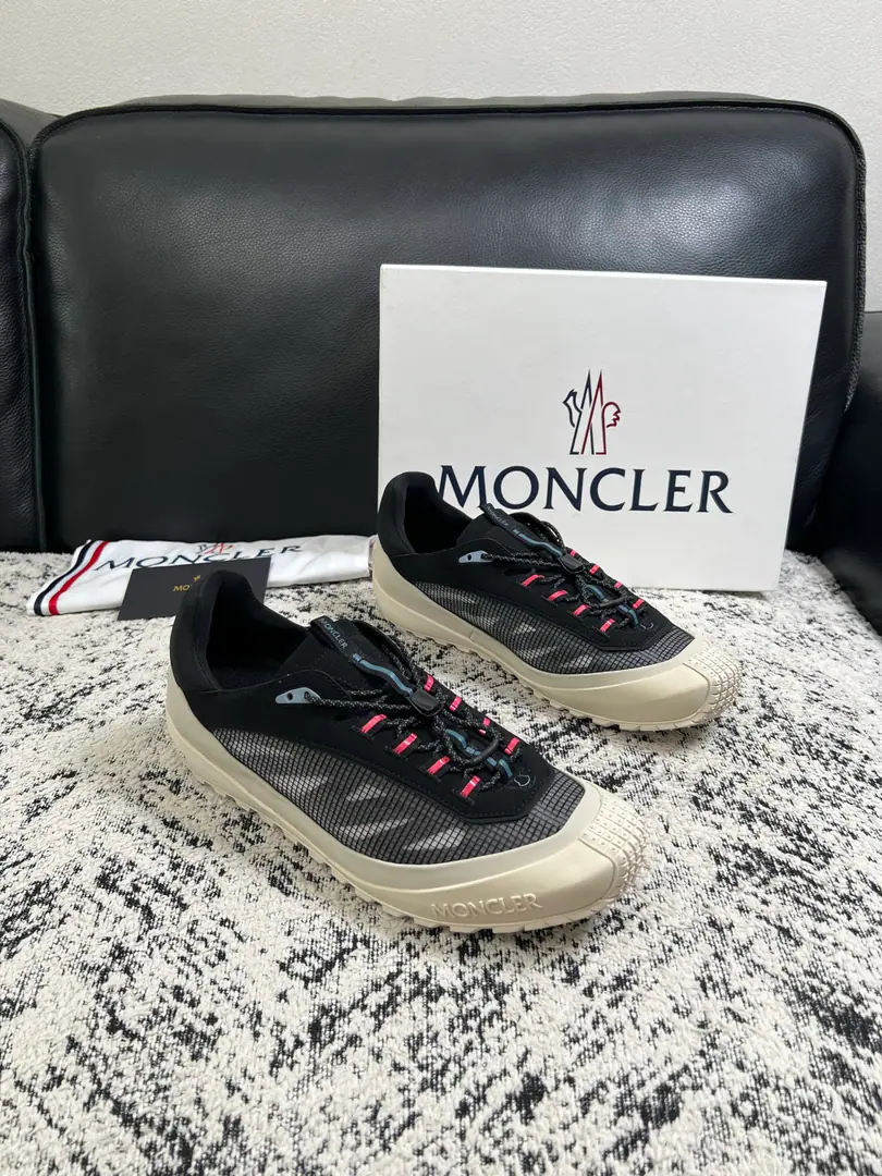 MONCLER High Quality Top-level craft - No, no, no. New cabinet., The original plant was equipped with Italian imported cattle and pasta., High-quality complex integration process, I'll put air in the skin of the imported watered cow. Shoes under the sole.: The original factory is super comfortable with the original base., The original factory manifest., Codes 39-44（Make a reservation. 38 45）