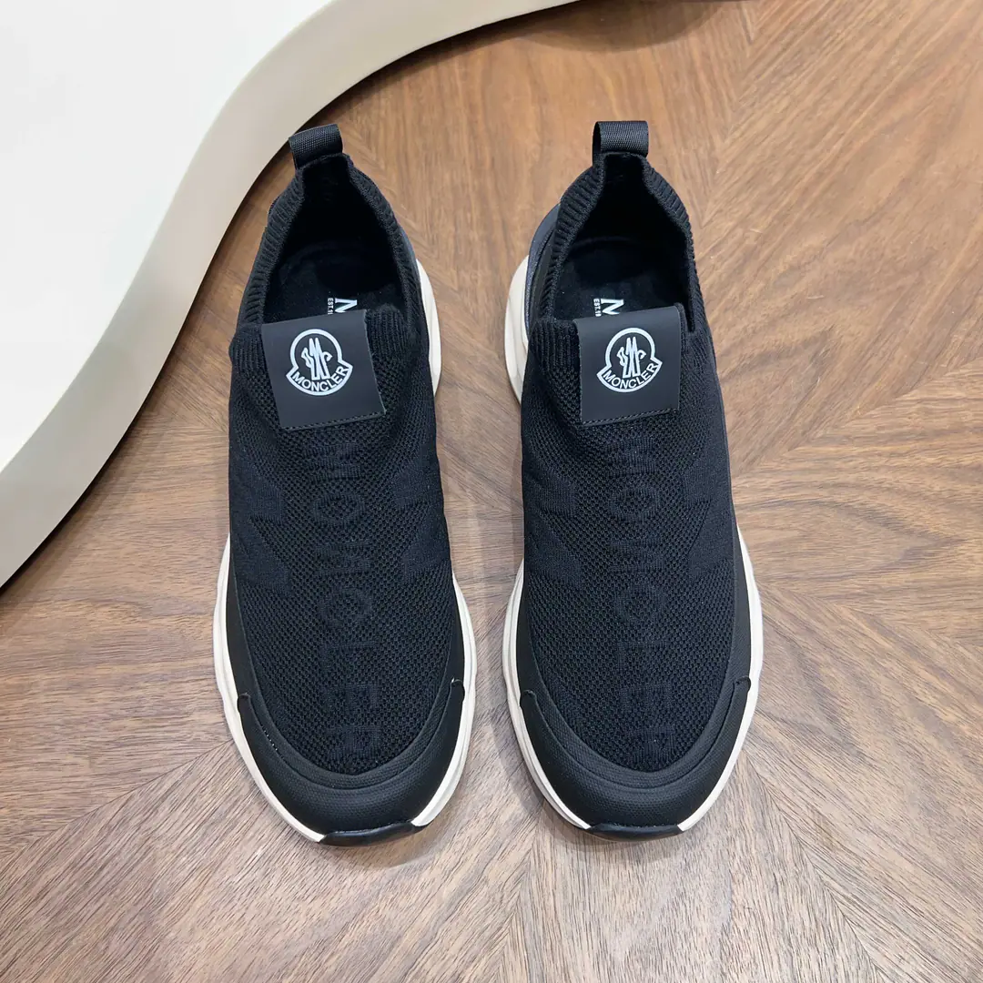 Moncler- No, no, no. - Men's shoes.,Import gas vents, Chlorbutyl rubber The various materials are made together., Shoes face design using shoelaces and rubber embedded, Back up.MonclerMark, BaseTPU+Rubber+High-ball rubber bubbles., Very resilient and durable., Make it more comfortable., It's worth the effort, both on the shoe and the color design.！ Size: 39-44（38 45Do it.）