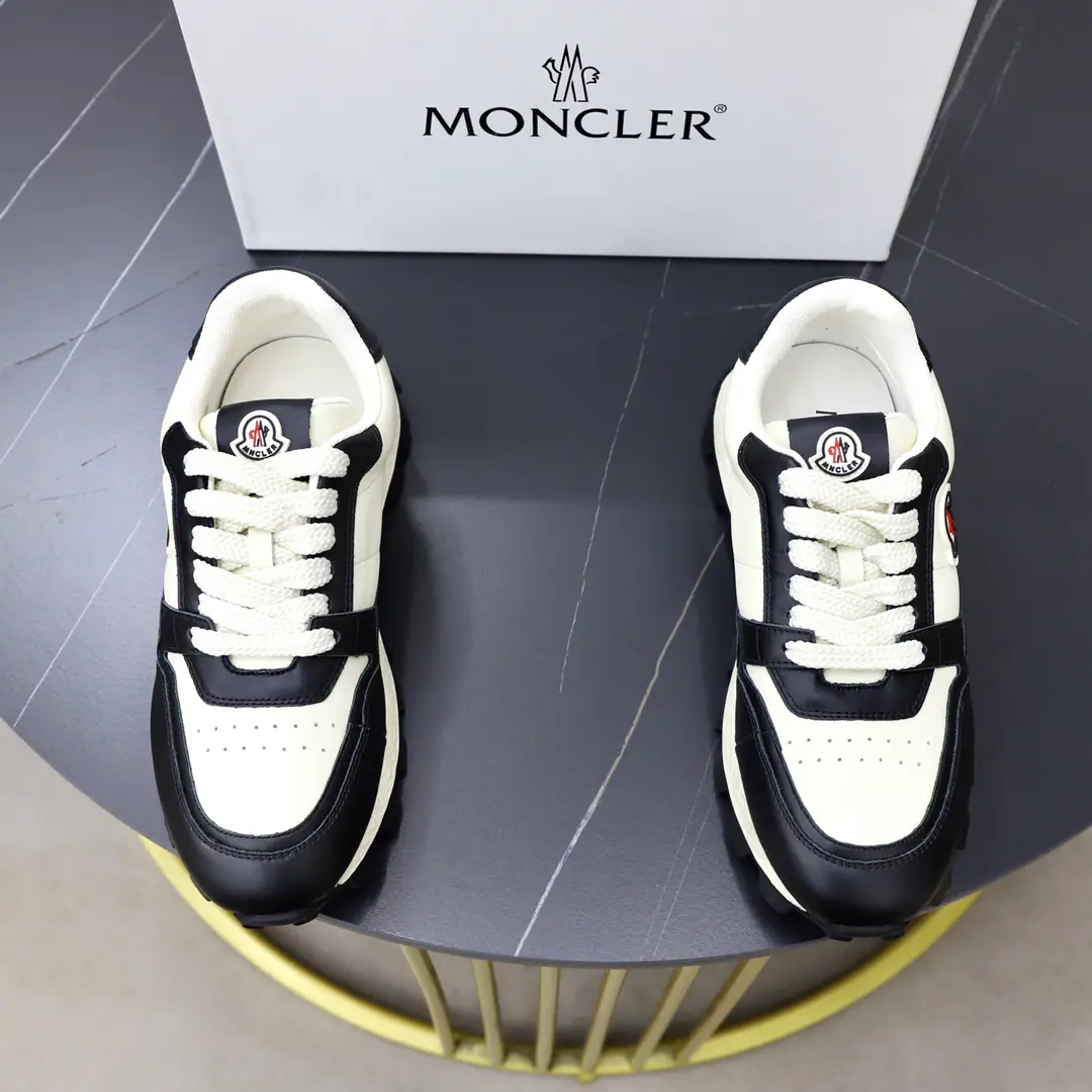 Moncler- No, no, no. - Men's shoes.,Import gas vents, Chlorbutyl rubber The various materials are made together., Shoes face design using shoelaces and rubber embedded, Back up.MonclerMark, BaseTPU+Rubber+High-ball rubber bubbles., Very resilient and durable., Make it more comfortable., It's worth the effort, both on the shoe and the color design.！ Size: 39-44（38 45Do it.）