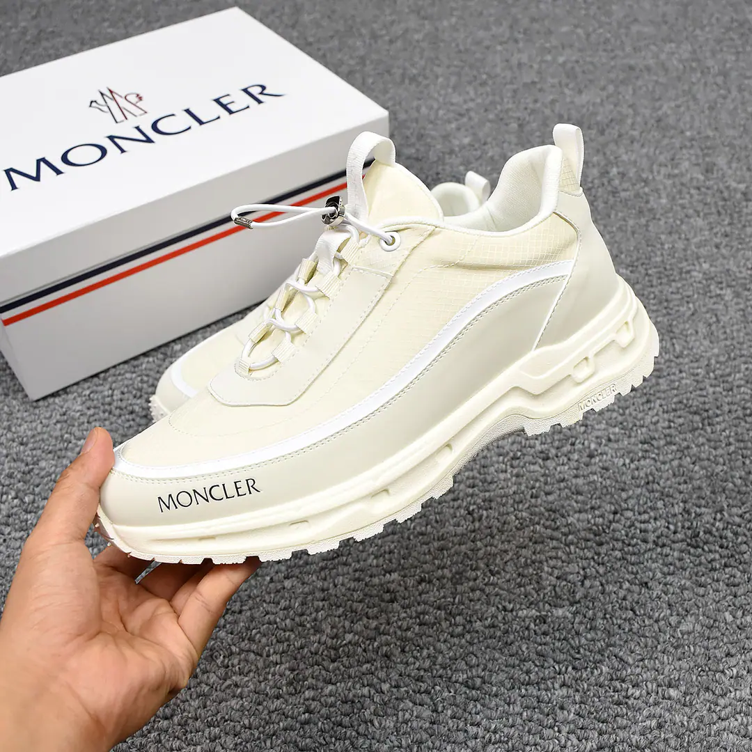 P👟👟👟 MonclerA man with a sneakers outside., It's a very comfortable, slitic feature., It's for outdoors or urban walks.. Both innovation and innovation, Function as one with graphic details, I'm inspired by the high mountain atmosphere., Explanatory fashion.. A multiplicity of original materials is integrated, Shoes face design using shoelaces and rubber embedded, The big bottom is so light., Very resilient and durable., Make it more comfortable.！39-44(38and45Do it.)5️⃣Colour Optional