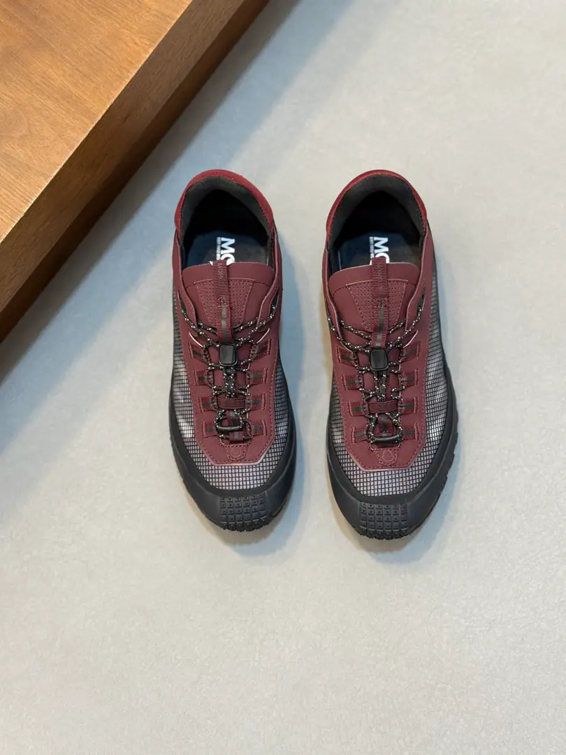Moncler- No, no, no. - Men's shoes.,Import gas vents, Chlorbutyl rubber The various materials are made together., Shoes face design using shoelaces and rubber embedded, Back up.MonclerMark, BaseTPU+Rubber+High-ball rubber bubbles., Very resilient and durable., Make it more comfortable., It's worth the effort, both on the shoe and the color design.！ Size: 39-44（38 45Do it.）