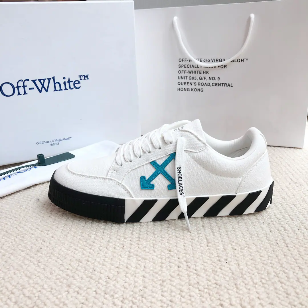 ⬛️Plant price【OFF～】Couples wear leisure shoes. 2026zThe cabinet is being sold simultaneously. 🔶Codes:35-44#️⃣ 🔷24Color🔜The shoe face is multi-materially combed.➕The netted inside., I'm comfortable with air., Shoes under the sole.: The original comforts are grinding down the ground., ⚠️In-kind📱Shoot!🎬It's better in kind.📢📢📢