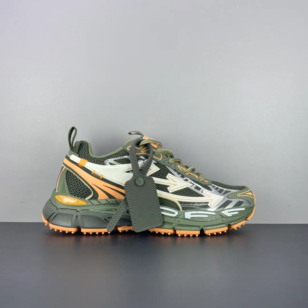 Minoru. Off-White C/O VirGil Abloh OWRun-shoes. The original box is correct. Original, original cardboard data development 4The layers are separated from the bottom. Shoes face use3dStereoprinting and multi-materials integration Marked brands in luxury areas Off-White Size: 36 37 38 39 40 41 42 43 44 45 46 47