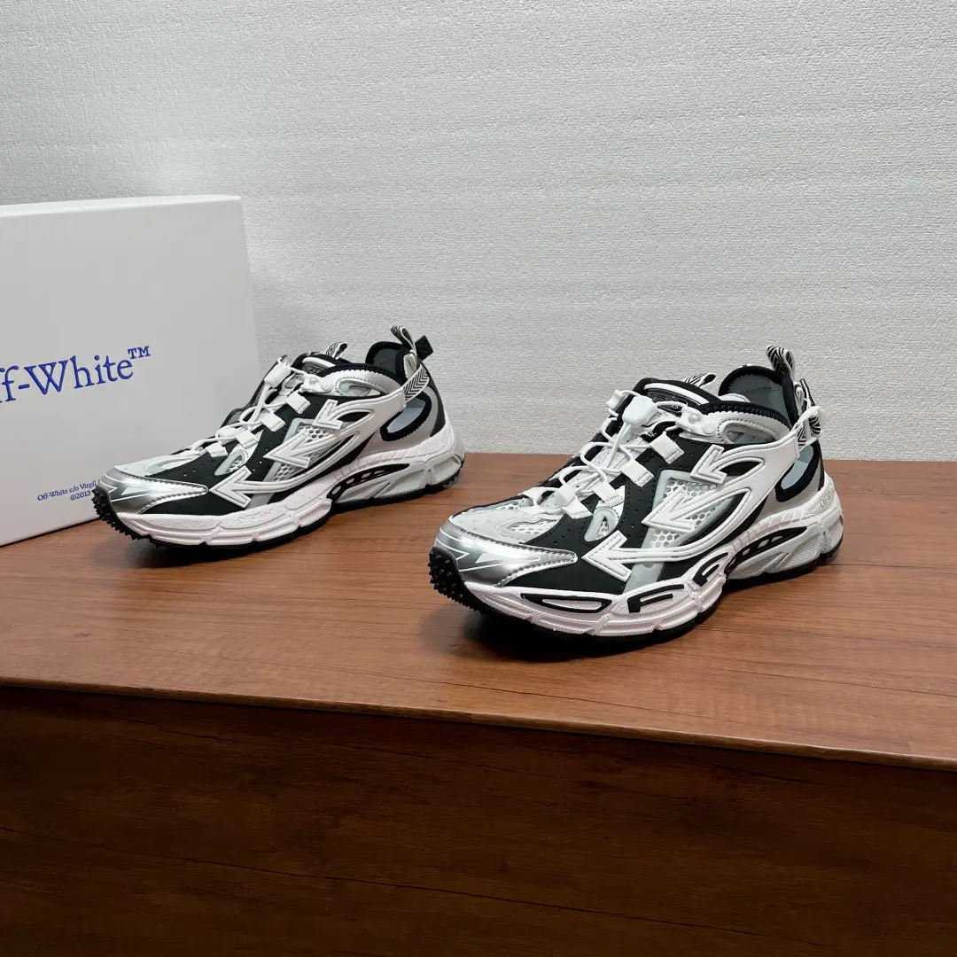 OFF-WHITE OW BE Right BackNew shoes. 100% original box correct version, Original, original cardboard data development, 4The layers are separated from the bottom., Shoes face use3dStereoprinting and multi-materials integration, Slipperproof, with a little gas in the shoes., And to locate brands that are branded in the luxury field., Off-White Still, there is a need to keep up to date with the modern and modern version of the retro-shoes., To capture the concerns of the consumer of the basic plate. This is the update. Off-White The new sneakers exaggerate the classic old father's shoe detail., And put the iconic arrow design in the spotlight.. Off-WhiteThe latest sneakers are on the way to the brand cabinet., ♪ My favorite friend Chelsea ♪. Codes: 36 37 38 39 40 41 42 43 44 45 46 47