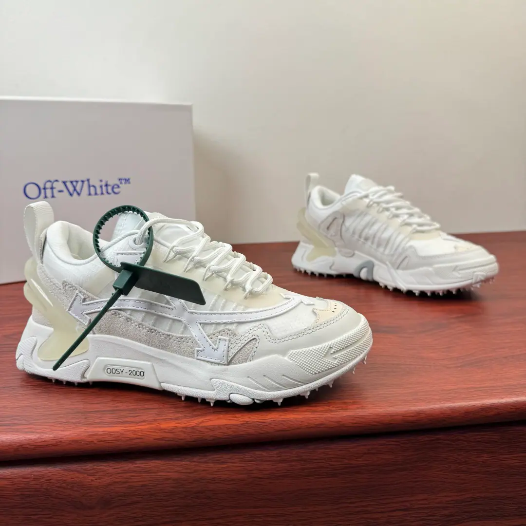 Off-White ODSY-2000Couples' sneakers are so colorful.！ The future of the ancients., Multi-material swipe of shoes., Shoes side."ODSY-2000"Marking, Backwards are transparent.TPU, The layers are full., Details are so nuanced.. Otsumi!EVAAnd rubber material, The shock is comfortable., It's always a routine or a long walk.OK!Street winds., It's a great combination of loose clothing., Fashion necessary.！Dustproof bag with original box！ Size: 36-37-38-39-40-41-42-43-44-45-46-47Skins size. The cargo.: OFFW1000 White