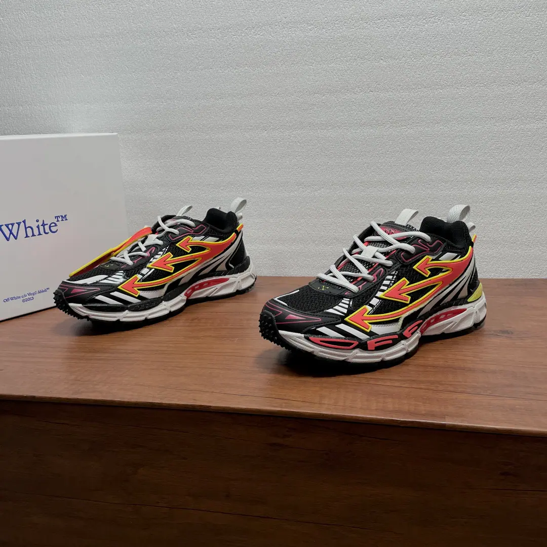 OFF-WHITE OWNew shoes. 100% original box correct version, Original, original cardboard data development, 4The layers are separated from the bottom., Shoes face use3dStereoprinting and multi-materials integration, Slipperproof, with a little gas in the shoes., And to locate brands that are branded in the luxury field., Off-White Still, there is a need to keep up to date with the modern and modern version of the retro-shoes., To capture the concerns of the consumer of the basic plate. This is the update. Off-White The new sneakers exaggerate the classic old father's shoe detail., And put the iconic arrow design in the spotlight.. Off-WhiteThe latest sneakers are expected to land at the brand counter in the coming months., ♪ My favorite friend Chelsea ♪. Codes: 36 37 38 39 40 41 42 43 44 45 46 47
