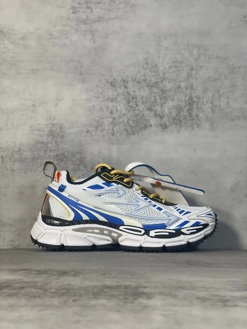 We're here today.# 2024YearOWThe latest running shoes. #100% original box correct version #Original, original cardboard data development#4The layers are separated from the bottom.#Shoes face use3dStereoprinting and multi-materials integration#Slipperproof, breath-free shoes. For the fire., And to locate brands that are branded in the luxury field., Off-White Still, there is a need to keep up to date with the modern and modern version of the retro-shoes., To capture the concerns of the consumer of the basic plate. This is the update. Off-White The new sneakers exaggerate the classic old father's shoe detail., And put the iconic arrow design in the spotlight.. Besides that., The whole series of colors can be very diverse., There's always one for you.. Off-WhiteThe latest sneakers are expected to land at the brand counter in the coming months., ♪ My favorite friend Chelsea ♪. size:36 37 38 39 40 41 42 43 44 45 46 47