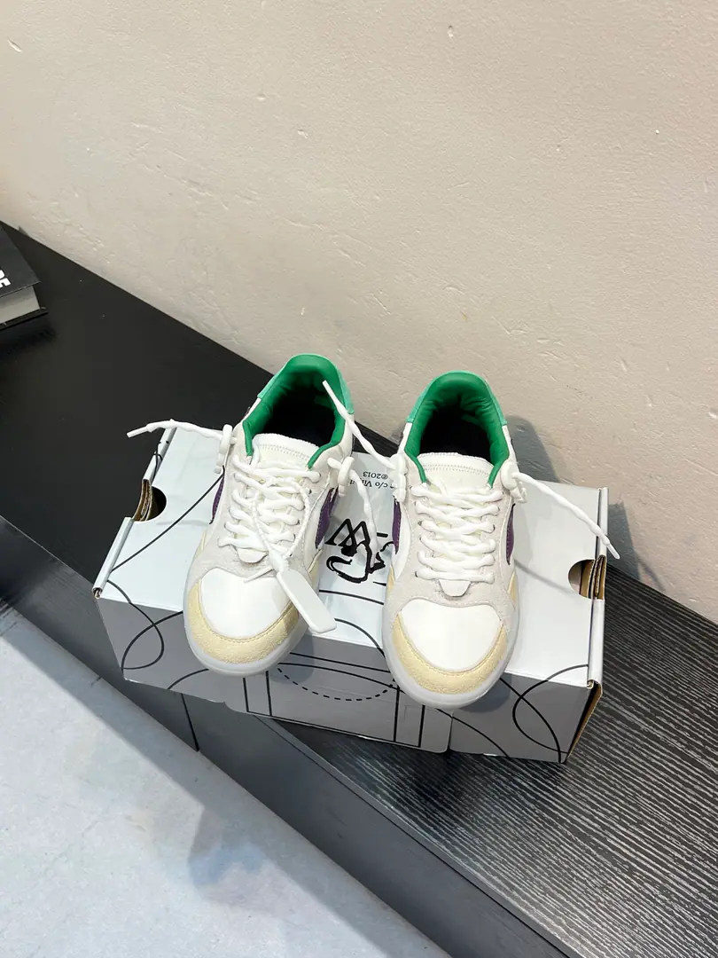 🌟OFF WHITE⚡️Couple money.⚡️2026The latest German shoe on Spring Xia Network., Codes:35-45 （45Do it.） Latest release of the market's highest quality version👊“Out of office”Original version of the series, Original set,, Production process1:1Original➰OFF GREY WHITE OW ➰🔜More and more stars have a different choice of negro.🔸It's a classic.🔸Innovating in the tide🔸♪ The way you're tied up ♪ ♪ The way you're built ♪🔝Not a fashion-designed nosy, but a bright black horse from the vanguard.🐴🆙♪ And don't follow the waves ♪🔅Unentitled beauty.🔅 Fabulous.💯Head, skin. Refried.💯Importing head-level sheep. Foot.💯Original modeling high-ball green mats. Bottom💯Original package, process Otsumi!💯The original model of the rubber floor.（Never yellow.）The layout is superb., The color is so bright., It's a solid-body thing.👍 Packaging💯Synchronize the full package of the official network（Brand bags., Brand wrapping paper., Accreditation, Brand bags.）