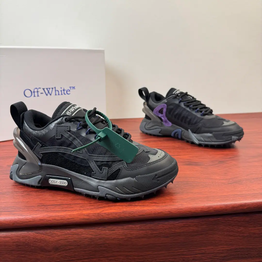 Off-White ODSY-2000Couples' sneakers are so colorful.！ The future of the ancients., Multi-material swipe of shoes., Shoes side."ODSY-2000"Marking, Backwards are transparent.TPU, The layers are full., Details are so nuanced.. Otsumi!EVAAnd rubber material, The shock is comfortable., It's always a routine or a long walk.OK!Street winds., It's a great combination of loose clothing., Fashion necessary.！Dustproof bag with original box！ Size: 36-37-38-39-40-41-42-43-44-45-46-47Skins size. The cargo.: OFFW1000 Black