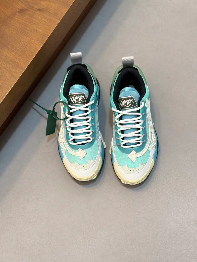 Off-White ODSY-2000Couples' sneakers. The future of the ancients., Multi-material swipe of shoes., Shoes side."ODSY-2000"Marking, Backwards are transparent.TPU, The layers are full., Details are so nuanced.. Otsumi!EVAAnd rubber material, The shock is comfortable., It's always a routine or a long walk.OK!Street winds., It's a great combination of loose clothing., Fashion necessary.！Dustproof bag with original box！ Codes: 36-37-38-39-40-41-42-43-44-45-46-47