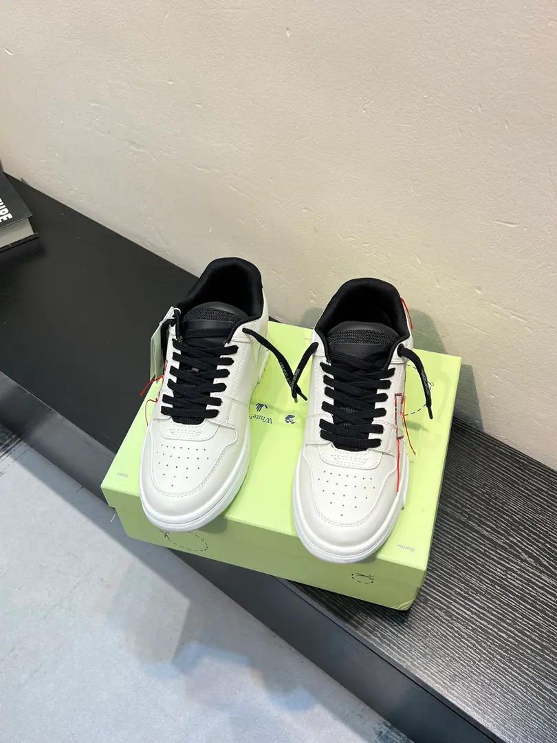 🌟OFF WHITE⚡️Couple money.⚡️The official network is new., Latest release of the market's highest quality version👊“Out of office”Original version of the series, Original set,, Production process1:1Original➰OFF GREY WHITE OW ➰🔜More and more stars have a different choice of negro.🔸It's a classic.🔸Innovating in the tide🔸♪ The way you're tied up ♪ ♪ The way you're built ♪🔝Not a fashion-designed nosy, but a bright black horse from the vanguard.🐴🆙♪ And don't follow the waves ♪🔅Unentitled beauty.🔅 Fabulous.💯Head-decked cow skin. Refried.💯Importing skin-friendly embers. Foot.💯Original modeling high-ball green mats. Bottom💯Original package, process Otsumi!💯The original model of the rubber floor.（Never yellow.）The layout is superb., The color is so bright., It's a solid-body thing.👍 Packaging💯Synchronize the full package of the official network（Brand bags., Brand wrapping paper., Accreditation, Brand bags.）