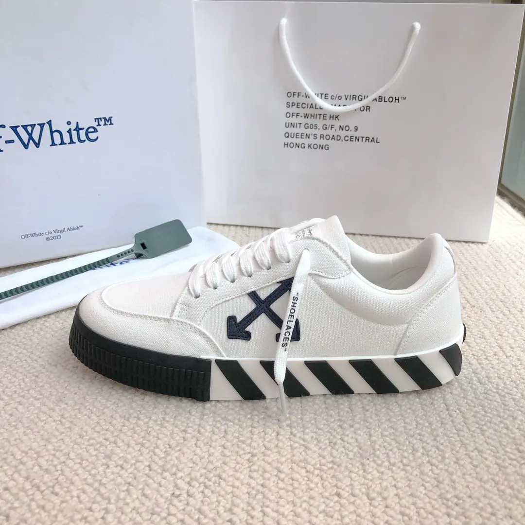 ⬛️Plant price【OFF～】Couples wear leisure shoes. 2026zThe cabinet is being sold simultaneously. 🔶Codes:35-44#️⃣ 🔷24Color🔜The shoe face is multi-materially combed.➕The netted inside., I'm comfortable with air., Shoes under the sole.: The original comforts are grinding down the ground., ⚠️In-kind📱Shoot!🎬It's better in kind.📢📢📢