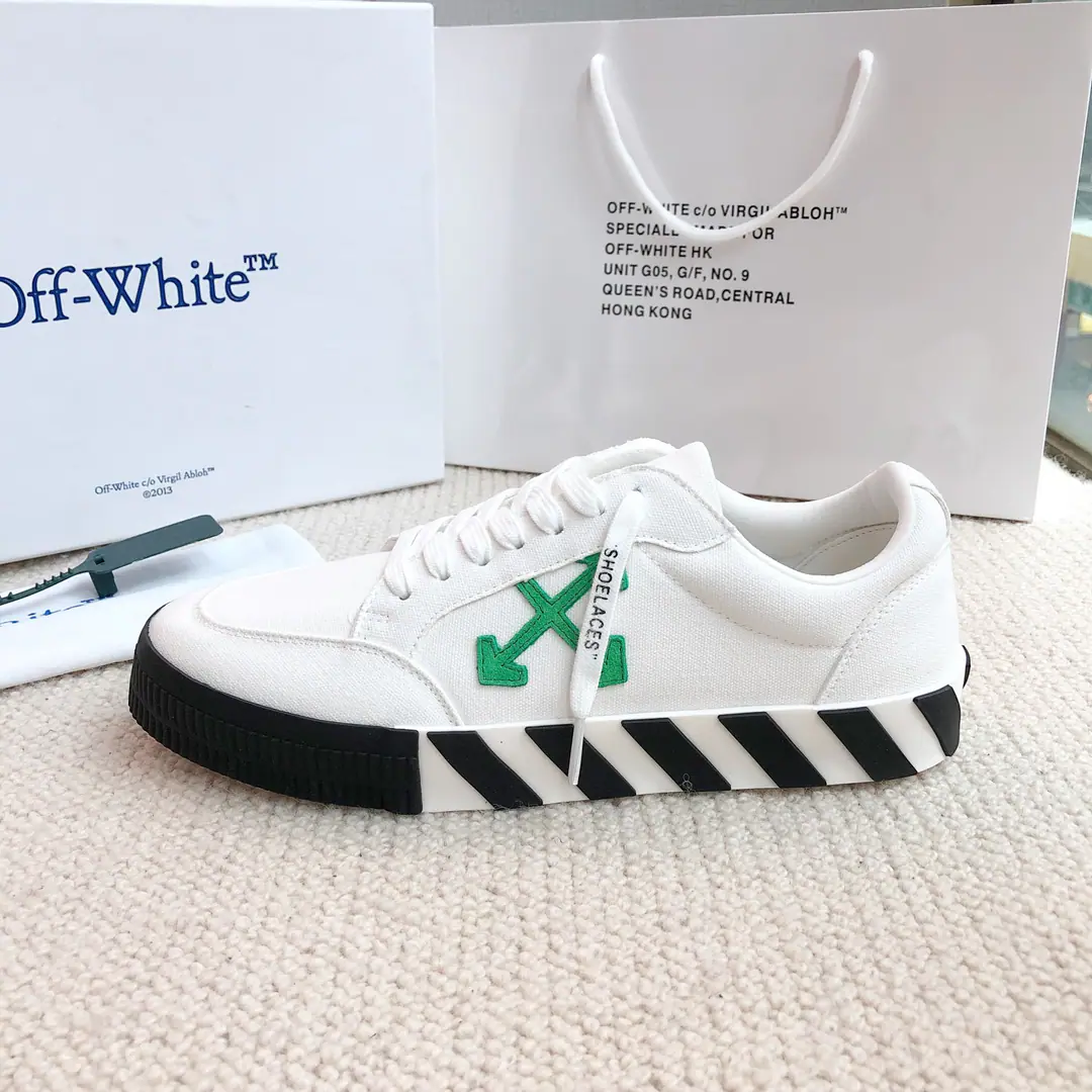 ⬛️Plant price【OFF～】Couples wear leisure shoes. 2026zThe cabinet is being sold simultaneously. 🔶Codes:35-44#️⃣ 🔷24Color🔜The shoe face is multi-materially combed.➕The netted inside., I'm comfortable with air., Shoes under the sole.: The original comforts are grinding down the ground., ⚠️In-kind📱Shoot!🎬It's better in kind.📢📢📢