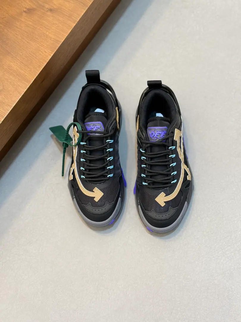 Off-White ODSY-2000Couples' sneakers. The future of the ancients., Multi-material swipe of shoes., Shoes side."ODSY-2000"Marking, Backwards are transparent.TPU, The layers are full., Details are so nuanced.. Otsumi!EVAAnd rubber material, The shock is comfortable., It's always a routine or a long walk.OK!Street winds., It's a great combination of loose clothing., Fashion necessary.！Dustproof bag with original box！ Codes: 36-37-38-39-40-41-42-43-44-45-46-47
