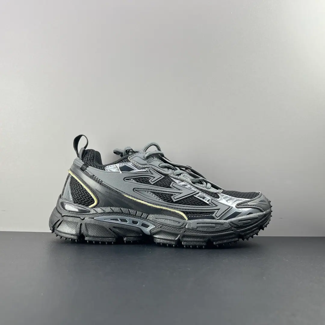 High Version Truth Off-White C/O VirGil Abloh OWRun-shoes. The original box is correct. Original, original cardboard data development 4The layers are separated from the bottom. Shoes face use3dStereoprinting and multi-materials integration Marked brands in luxury areas Off-White Size: 36 37 38 39 40 41 42 43 44 45 46 47