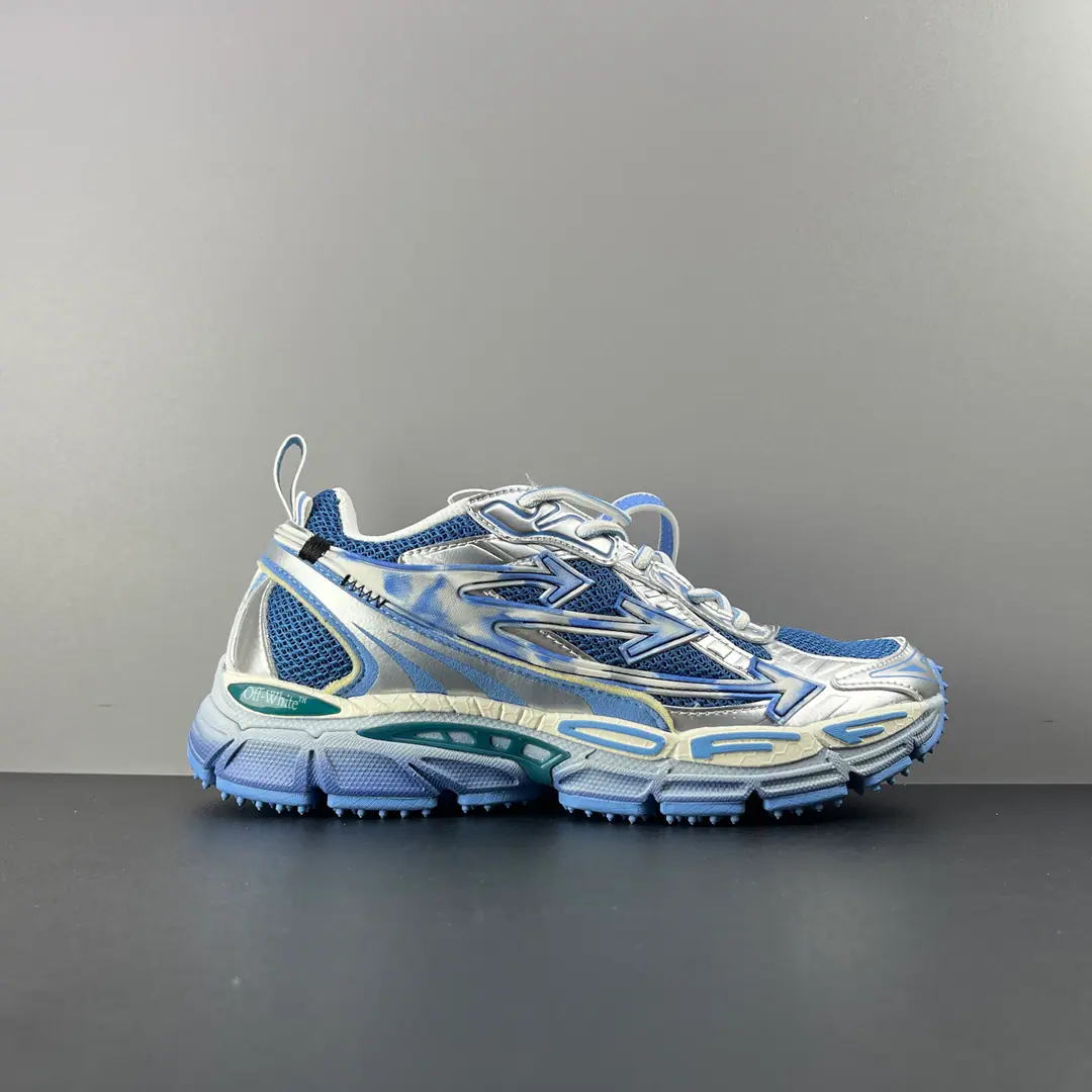 High Version Truth Off-White C/O VirGil Abloh OWRun-shoes. The original box is correct. Original, original cardboard data development 4The layers are separated from the bottom. Shoes face use3dStereoprinting and multi-materials integration Marked brands in luxury areas Off-White Size: 36 37 38 39 40 41 42 43 44 45 46 47