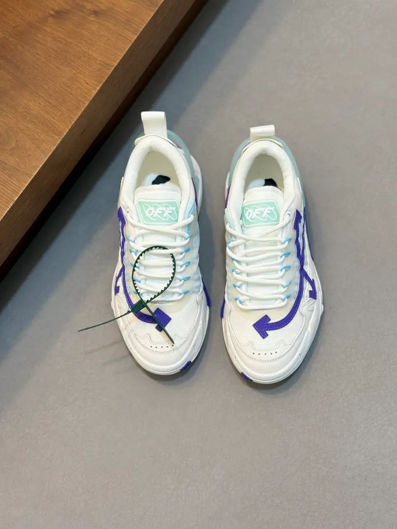 Off-White ODSY-2000Couples' sneakers. The future of the ancients., Multi-material swipe of shoes., Shoes side."ODSY-2000"Marking, Backwards are transparent.TPU, The layers are full., Details are so nuanced.. Otsumi!EVAAnd rubber material, The shock is comfortable., It's always a routine or a long walk.OK!Street winds., It's a great combination of loose clothing., Fashion necessary.！Dustproof bag with original box！ Codes: 36-37-38-39-40-41-42-43-44-45-46-47