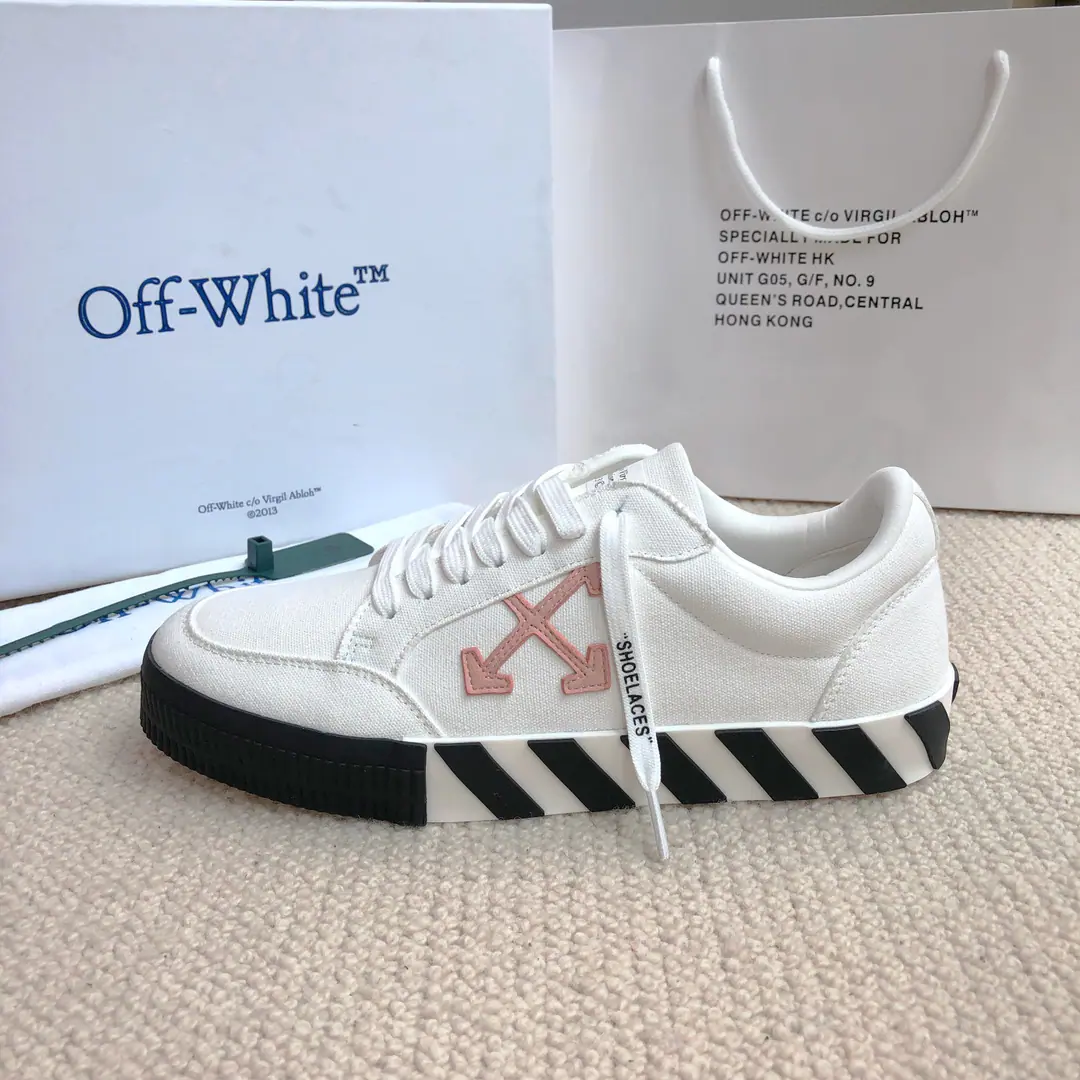 ⬛️Plant price【OFF～】Couples wear leisure shoes. 2026zThe cabinet is being sold simultaneously. 🔶Codes:35-44#️⃣ 🔷24Color🔜The shoe face is multi-materially combed.➕The netted inside., I'm comfortable with air., Shoes under the sole.: The original comforts are grinding down the ground., ⚠️In-kind📱Shoot!🎬It's better in kind.📢📢📢