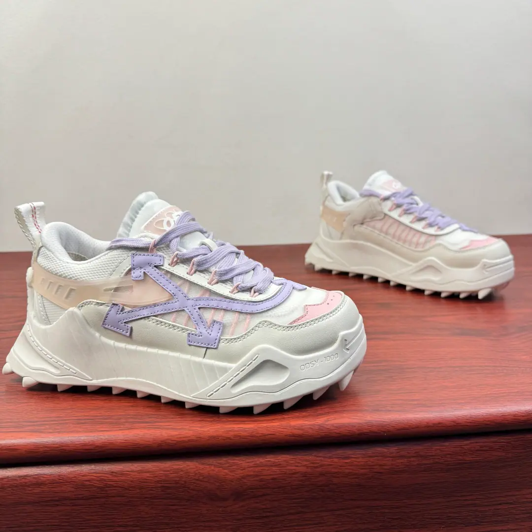 OFF-WHITE ODSY -1000Sports shoes Men and women of the same quality Full of original shoe acquisition details. SVersion -The Express version. 5A little bit different. ①SThe version is a brand new grinder.5It's a combination of the top layers.-The one-handle version is for one knee.,Not only is it cost-saving, but it's not about comfort. ②SVersion uses high-end white box, Shoesboxes not only have a stereo sense but also a taste of luxury.-The currency version is plain green. The material is not comparable in all respects. ③SThe shoe face is a top layer.-The currency version is in space material. ④SThe version of the shoe is made of sponge fillers and various components.-It's not exactly a match in the currency version. ⑤SVersion The shoe behind the perimeter is used.TPUMaterial-The translator's using drops of plastic. VirgilAbloh In privateInstagramFirst exposure.Off-WhiteThe latest sneakers., ♪ On purpose withNikeCooperation「TheTen」The series is about to end and a new wave will be launched.. These are calledODSY-1000The latest shoe money is strong.「Dad's shoes.」Model, The colorful mix of shoes and the disassemble of the materials., Including the velvet., Rubber and web-eyes, etc., The most branded and branded.「X」LogoAnd it's in a strange form.. Dustproof bag with original box！ Size: 36-37-38-39-40-41-42-43-44-45-46-47 Skins. The cargo.: OFF1000 Mi-Yiao!