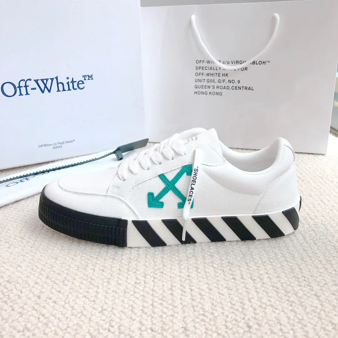 ⬛️Plant price【OFF～】Couples wear leisure shoes. 2026zThe cabinet is being sold simultaneously. 🔶Codes:35-44#️⃣ 🔷24Color🔜The shoe face is multi-materially combed.➕The netted inside., I'm comfortable with air., Shoes under the sole.: The original comforts are grinding down the ground., ⚠️In-kind📱Shoot!🎬It's better in kind.📢📢📢
