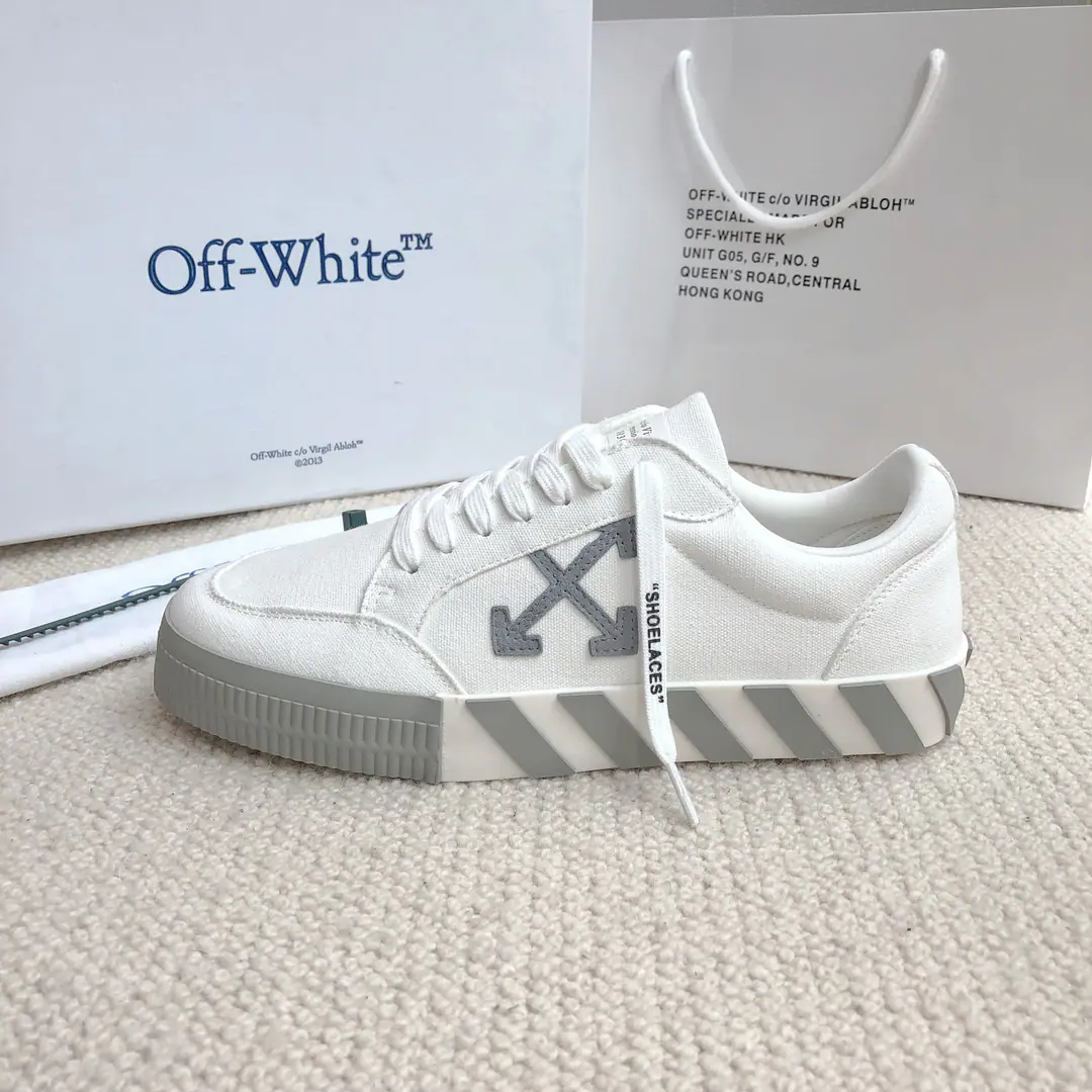 ⬛️Plant price【OFF～】Couples wear leisure shoes. 2026zThe cabinet is being sold simultaneously. 🔶Codes:35-44#️⃣ 🔷24Color🔜The shoe face is multi-materially combed.➕The netted inside., I'm comfortable with air., Shoes under the sole.: The original comforts are grinding down the ground., ⚠️In-kind📱Shoot!🎬It's better in kind.📢📢📢
