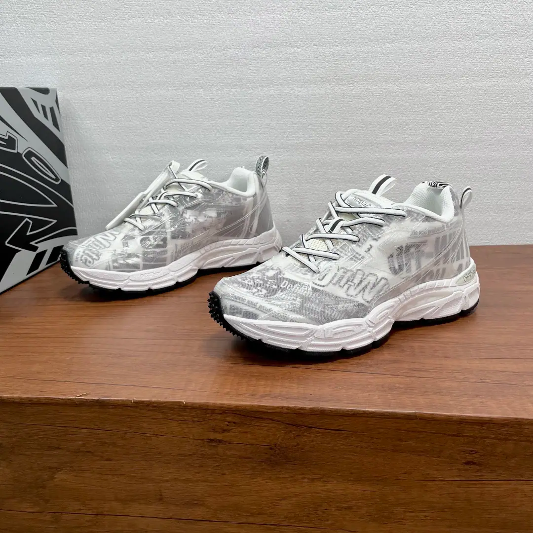 Encoding:YS004050 OFF-WHITE OWNew shoes. 100% original box correct version, Original, original cardboard data development, 4The layers are separated from the bottom., Shoes face use3dStereoprinting and multi-materials integration, Slipperproof, with a little gas in the shoes., And to locate brands that are branded in the luxury field., Off-White Still, there is a need to keep up to date with the modern and modern version of the retro-shoes., To capture the concerns of the consumer of the basic plate. This is the update. Off-White The new sneakers exaggerate the classic old father's shoe detail., And put the iconic arrow design in the spotlight.. Off-WhiteThe latest sneakers are expected to land at the brand counter in the coming months., ♪ My favorite friend Chelsea ♪. Codes: 36 37 38 39 40 41 42 43 44 45 46 47 The cargo.: OWRun-shoes. White gray.