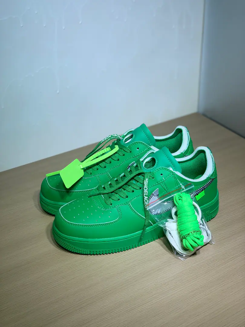 Minoru. OFF-WhitexNike Air Force1Low"UniversityGold"The classic high-tide leisure shoe, the Golden Silver Green Art Gallery. Same paragraph for men and women Green. The cargo.: DX1419 Size: 36-46/Half a yards.