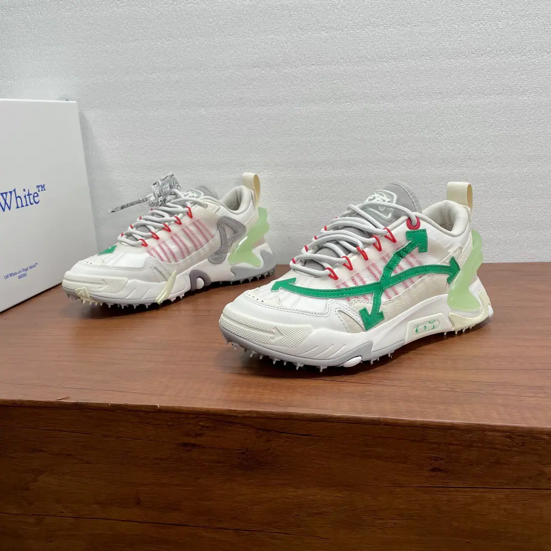 Off-White ODSY-2000Couples' sneakers. The future of the ancients., Multi-material swipe of shoes., Shoes side."ODSY-2000"Marking, Backwards are transparent.TPU, The layers are full., Details are so nuanced.. Otsumi!EVAAnd rubber material, The shock is comfortable., It's always a routine or a long walk.OK!Street winds., It's a great combination of loose clothing., Fashion necessary.！Dustproof bag with original box！ Codes: 36-37-38-39-40-41-42-43-44-45-46-47