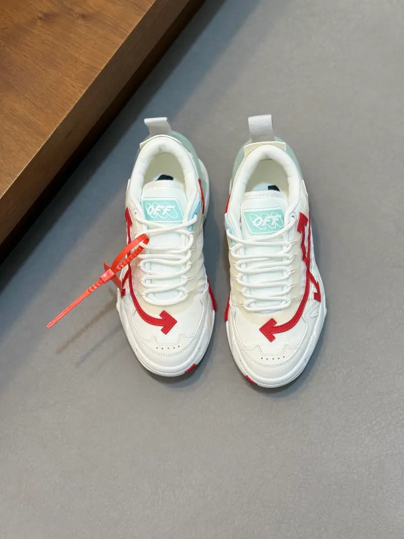 Off-White ODSY-2000Couples' sneakers. The future of the ancients., Multi-material swipe of shoes., Shoes side."ODSY-2000"Marking, Backwards are transparent.TPU, The layers are full., Details are so nuanced.. Otsumi!EVAAnd rubber material, The shock is comfortable., It's always a routine or a long walk.OK!Street winds., It's a great combination of loose clothing., Fashion necessary.！Dustproof bag with original box！ Codes: 36-37-38-39-40-41-42-43-44-45-46-47