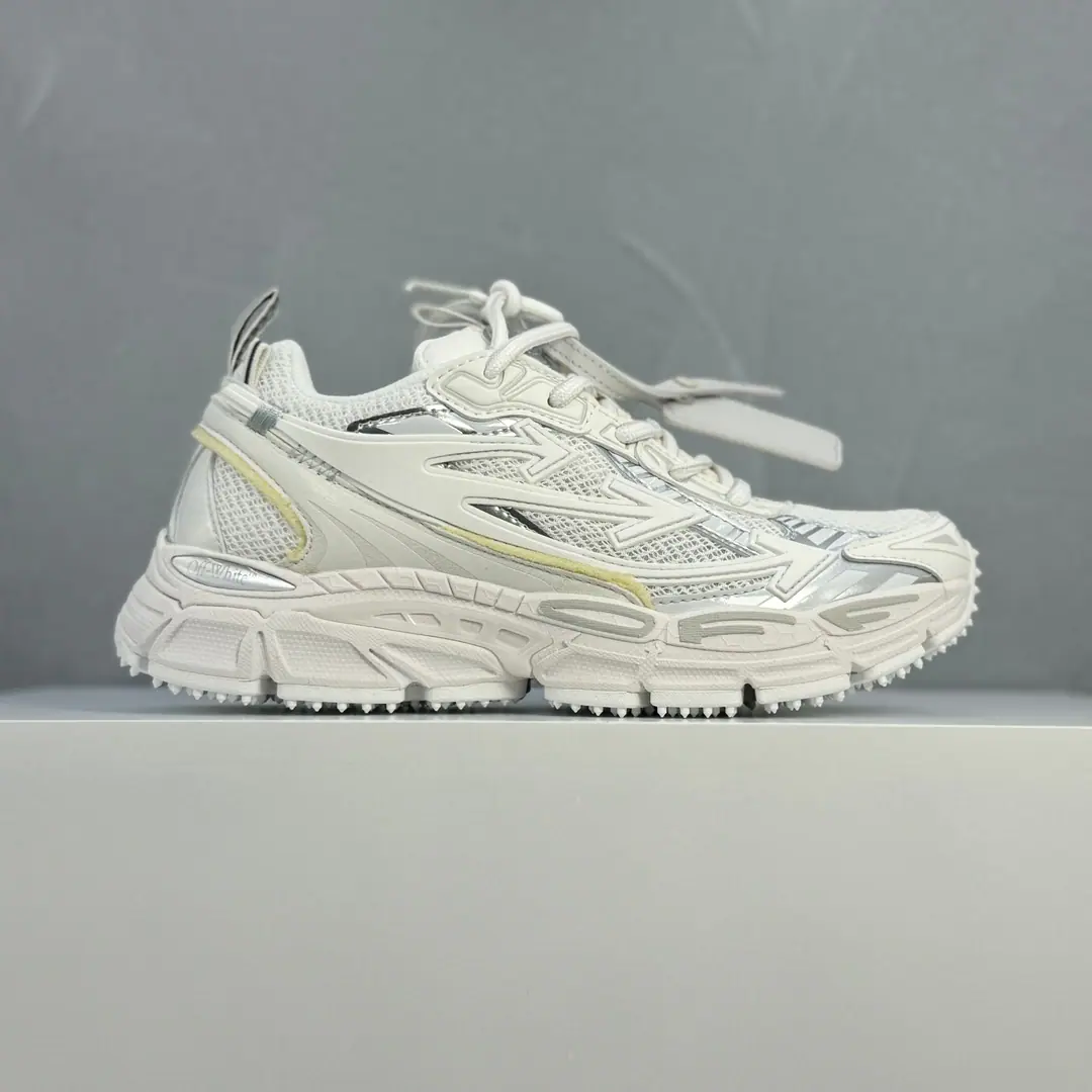 We're here today.# 2024YearOWThe latest running shoes. #100% original box correct version #Original, original cardboard data development#4The layers are separated from the bottom.#Shoes face use3dStereoprinting and multi-materials integration#Slipperproof, breath-free shoes. For the fire., And to locate brands that are branded in the luxury field., Off-White Still, there is a need to keep up to date with the modern and modern version of the retro-shoes., To capture the concerns of the consumer of the basic plate. This is the update. Off-White The new sneakers exaggerate the classic old father's shoe detail., And put the iconic arrow design in the spotlight.. Besides that., The whole series of colors can be very diverse., There's always one for you.. Off-WhiteThe latest sneakers are expected to land at the brand counter in the coming months., ♪ My favorite friend Chelsea ♪. size:36 37 38 39 40 41 42 43 44 45 46 47