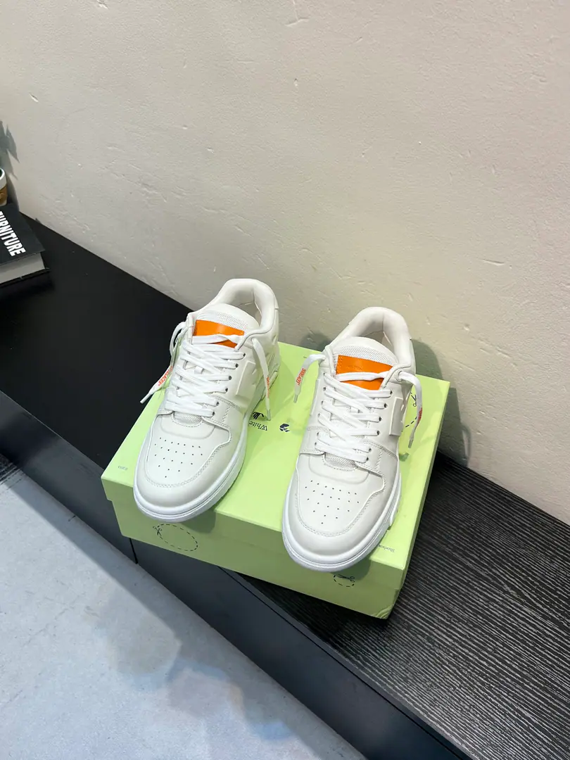 🌟OFF WHITE⚡️Couple money.⚡️The official network is new., Latest release of the market's highest quality version👊“Out of office”Original version of the series, Original set,, Production process1:1Original➰OFF GREY WHITE OW ➰🔜More and more stars have a different choice of negro.🔸It's a classic.🔸Innovating in the tide🔸♪ The way you're tied up ♪ ♪ The way you're built ♪🔝Not a fashion-designed nosy, but a bright black horse from the vanguard.🐴🆙♪ And don't follow the waves ♪🔅Unentitled beauty.🔅 Fabulous.💯Head-decked cow skin. Refried.💯Importing skin-friendly embers. Foot.💯Original modeling high-ball green mats. Bottom💯Original package, process Otsumi!💯The original model of the rubber floor.（Never yellow.）The layout is superb., The color is so bright., It's a solid-body thing.👍 Packaging💯Synchronize the full package of the official network（Brand bags., Brand wrapping paper., Accreditation, Brand bags.）