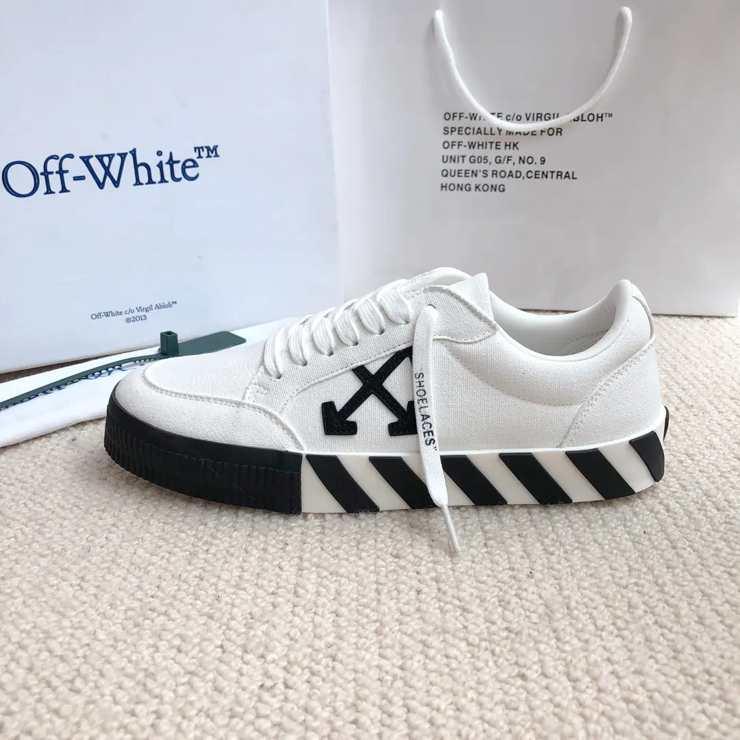 ⬛️Plant price【OFF～】Couples wear leisure shoes. 2026zThe cabinet is being sold simultaneously. 🔶Codes:35-44#️⃣ 🔷24Color🔜The shoe face is multi-materially combed.➕The netted inside., I'm comfortable with air., Shoes under the sole.: The original comforts are grinding down the ground., ⚠️In-kind📱Shoot!🎬It's better in kind.📢📢📢