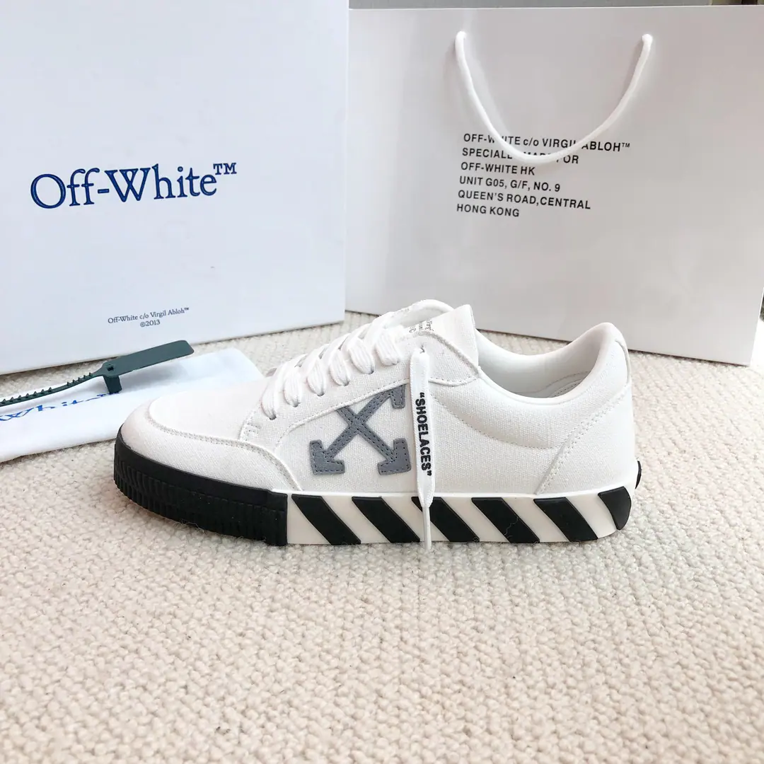 ⬛️Plant price【OFF～】Couples wear leisure shoes. 2026zThe cabinet is being sold simultaneously. 🔶Codes:35-44#️⃣ 🔷24Color🔜The shoe face is multi-materially combed.➕The netted inside., I'm comfortable with air., Shoes under the sole.: The original comforts are grinding down the ground., ⚠️In-kind📱Shoot!🎬It's better in kind.📢📢📢