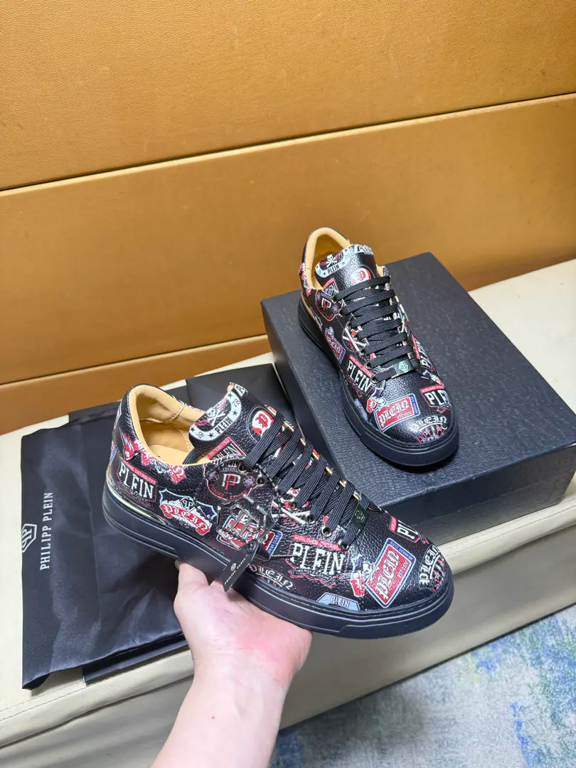p【PHILIPP PIEIN】（Philip.•Plain.）🇩🇪The cabinet is full of guys.🚹 - Lead the tide. - Fashion trends.[John.]I'm just trying to make a big deal out of luxury. Fancy Design Bulls.. Go! Go! The feet are absolutely comfortable.💪I built all the hardware on the shoe. High-end quality👑Original plant process💝Provision for the necessary[John.]💝🎁 👉39-45（45Make a no-refund order.）
