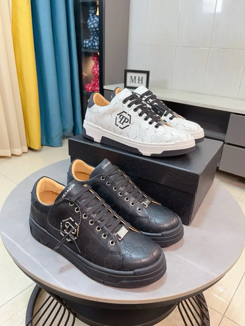 Get out of the factory.🌸🌸【PHILIPP PLEIN-】🅰GermanyPPThe new Phillips Network is on the market. 🅰🅰Perfectly shaped to build a top quality.🅰Rubber-resistant ground. 🌻The shoe-faced cow-coloured hardware., In the cow's skin., Shoes full. Stereo. Original MonoQuality🌻It's a big one. You're a good man., Fashion, New！！Absolute focus. Size: 40-44（45 46Do it.