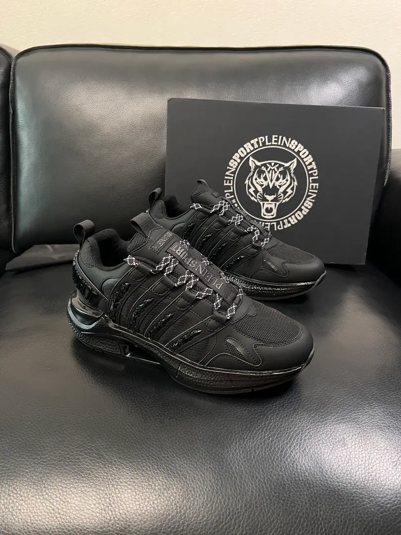 PHILIPP PLEIN High Quality Top-level craft Philip.pp New cabinet synchronised the original plant configuration, Italian imports of cattle and fabrics., A private model of the whole shoe parts., Soft and cozy web-painted mats., Shoes under the sole.: The original factory is super comfortable with the original., The original factory and the single., Codes 39-44 (Make a reservation. 38 45)